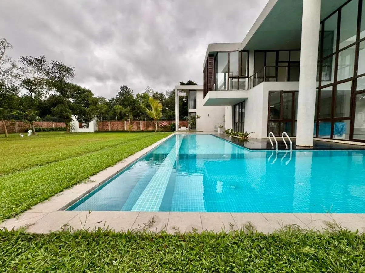 De Oro Luxury Villa Dhaka