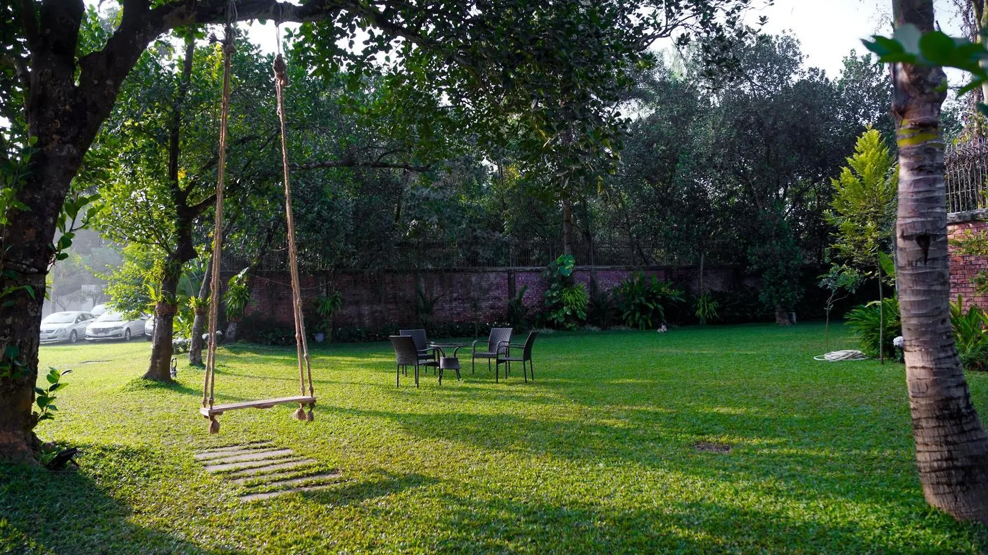 De Oro Luxury Villa Dhaka 0*,